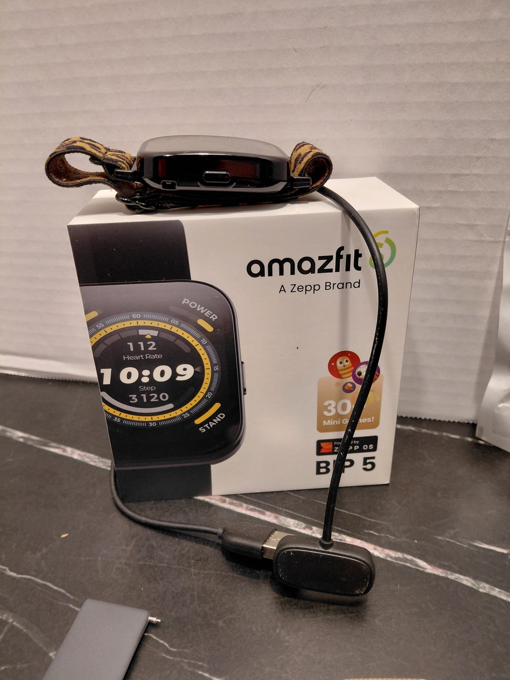 Amazfit Bip 5 Smartwatch - Lot Of Arm Bands And Screen Protector